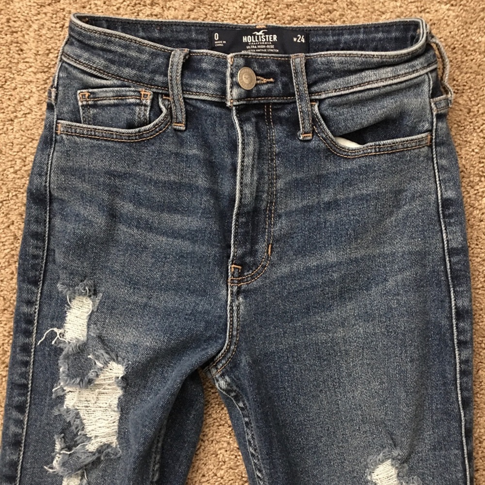 Ultra high rise Hollister straight leg ankle jeans
